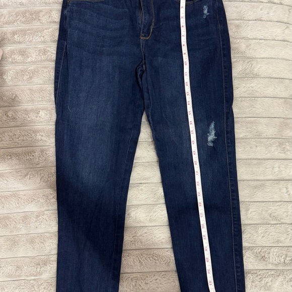 JustUSA Dark Wash Distressed Skinny Jeans – Size 31 - Picture 1 of 3